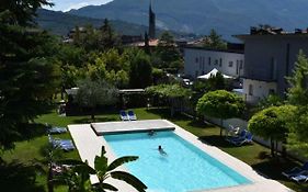 Villa Dina